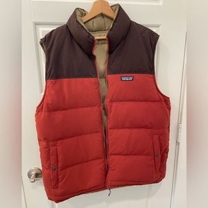 Men’s Patagonia reversible down vest